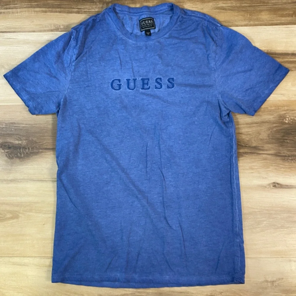 GUESS T-Shirt Mens XS Embroidered Logo Streetwear Heathered Blue Casual Tee - Picture 1 of 7